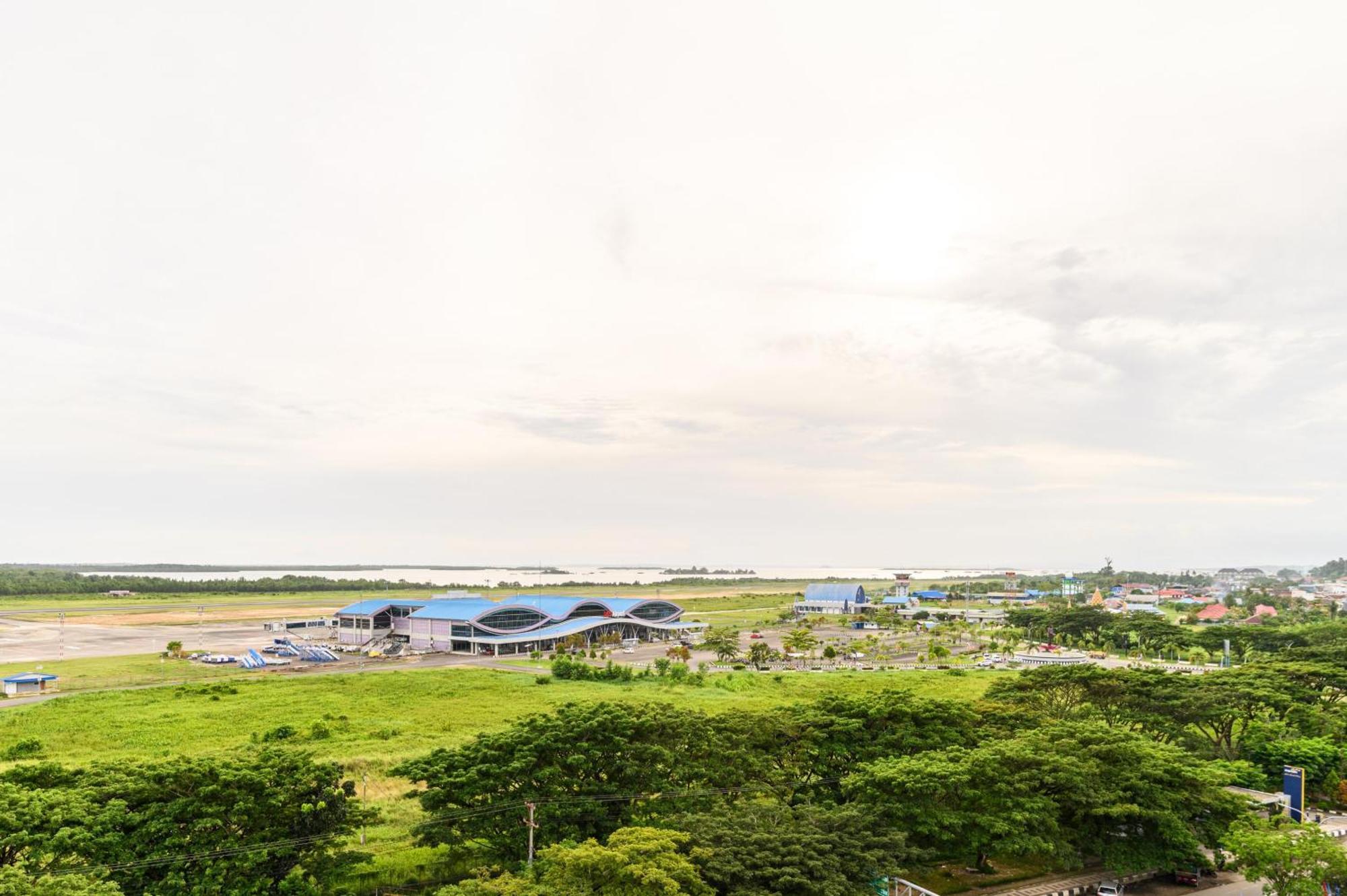 Aston Sorong Hotel & Conference Center Ngoại thất bức ảnh