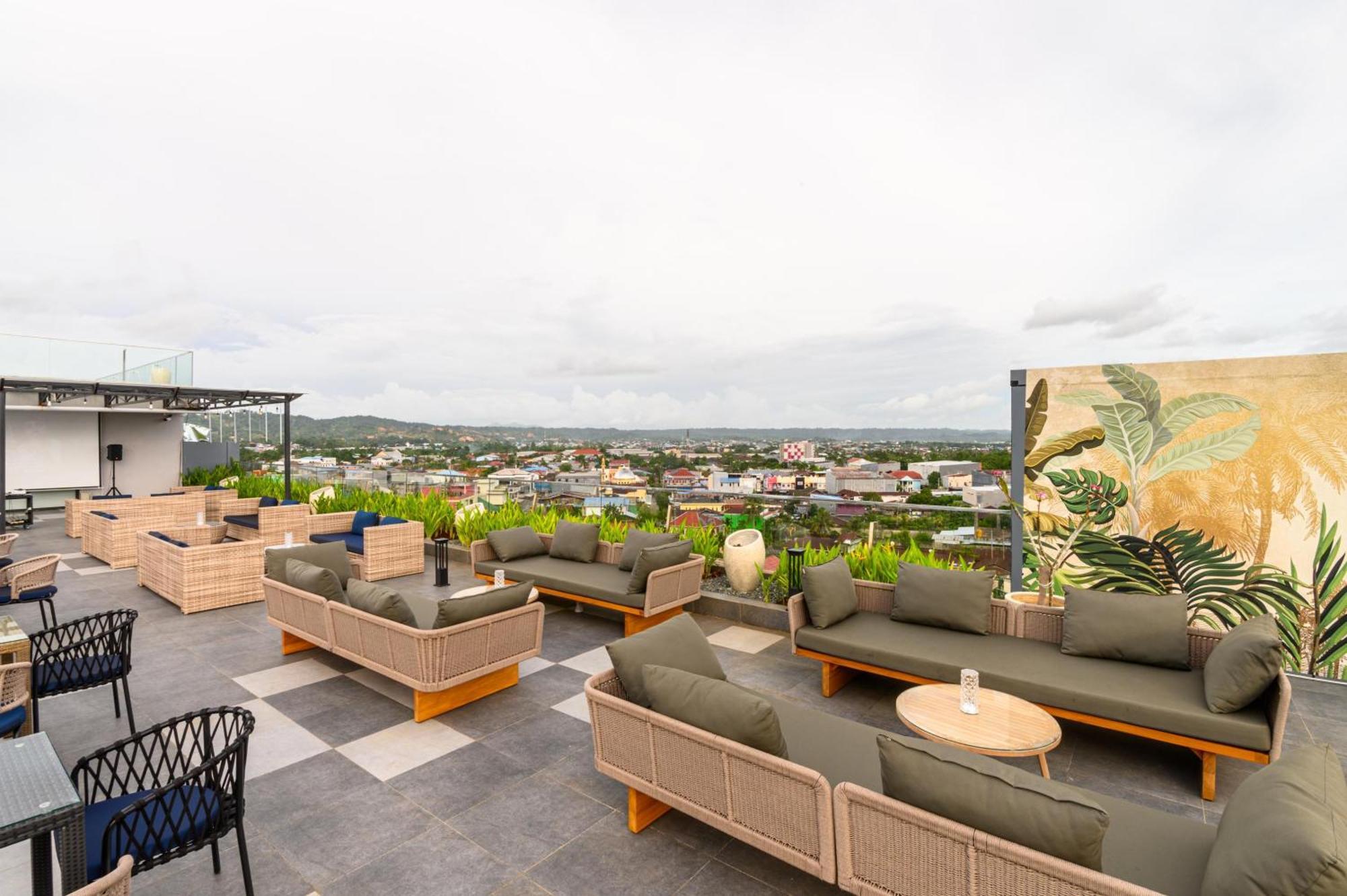 Aston Sorong Hotel & Conference Center Ngoại thất bức ảnh