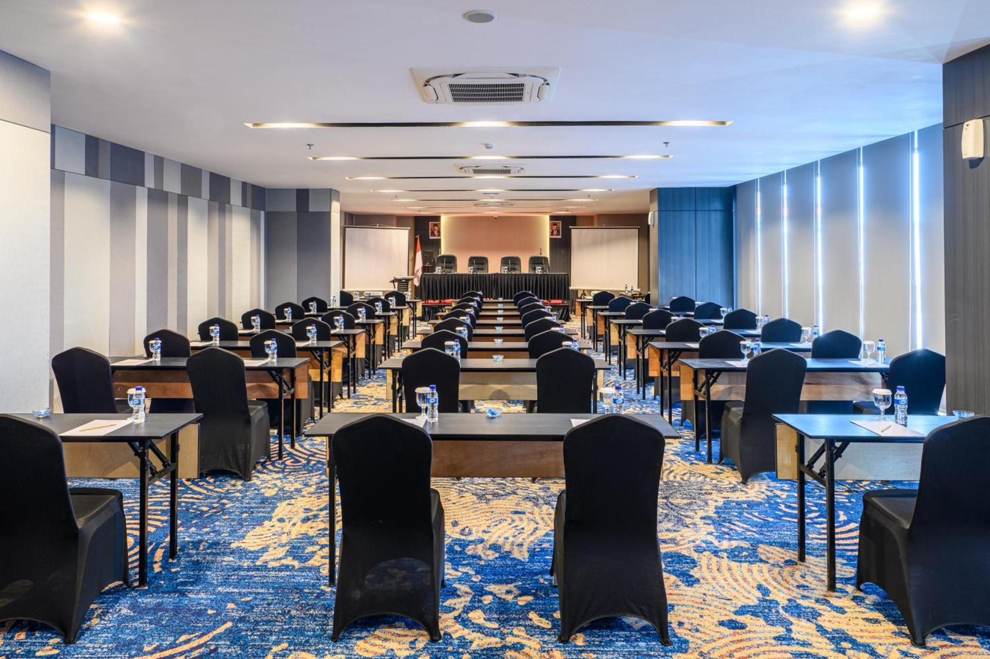 Aston Sorong Hotel & Conference Center Ngoại thất bức ảnh